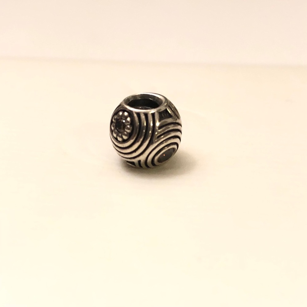 Pandora Discontinued Hypnotic Charm